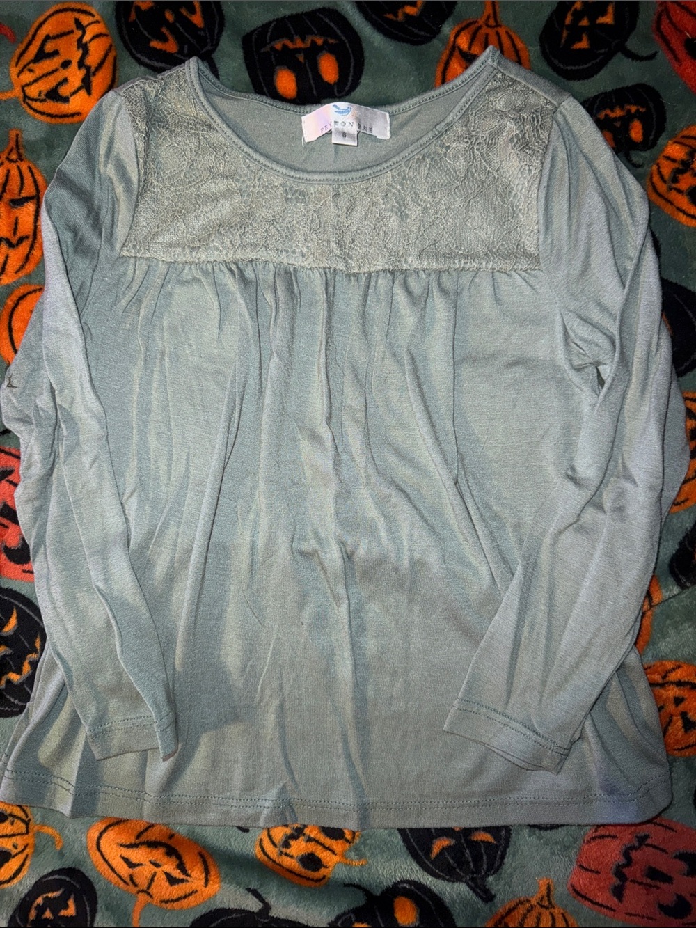 Girls' Long Sleeve Lace Yoke Top - Sage
